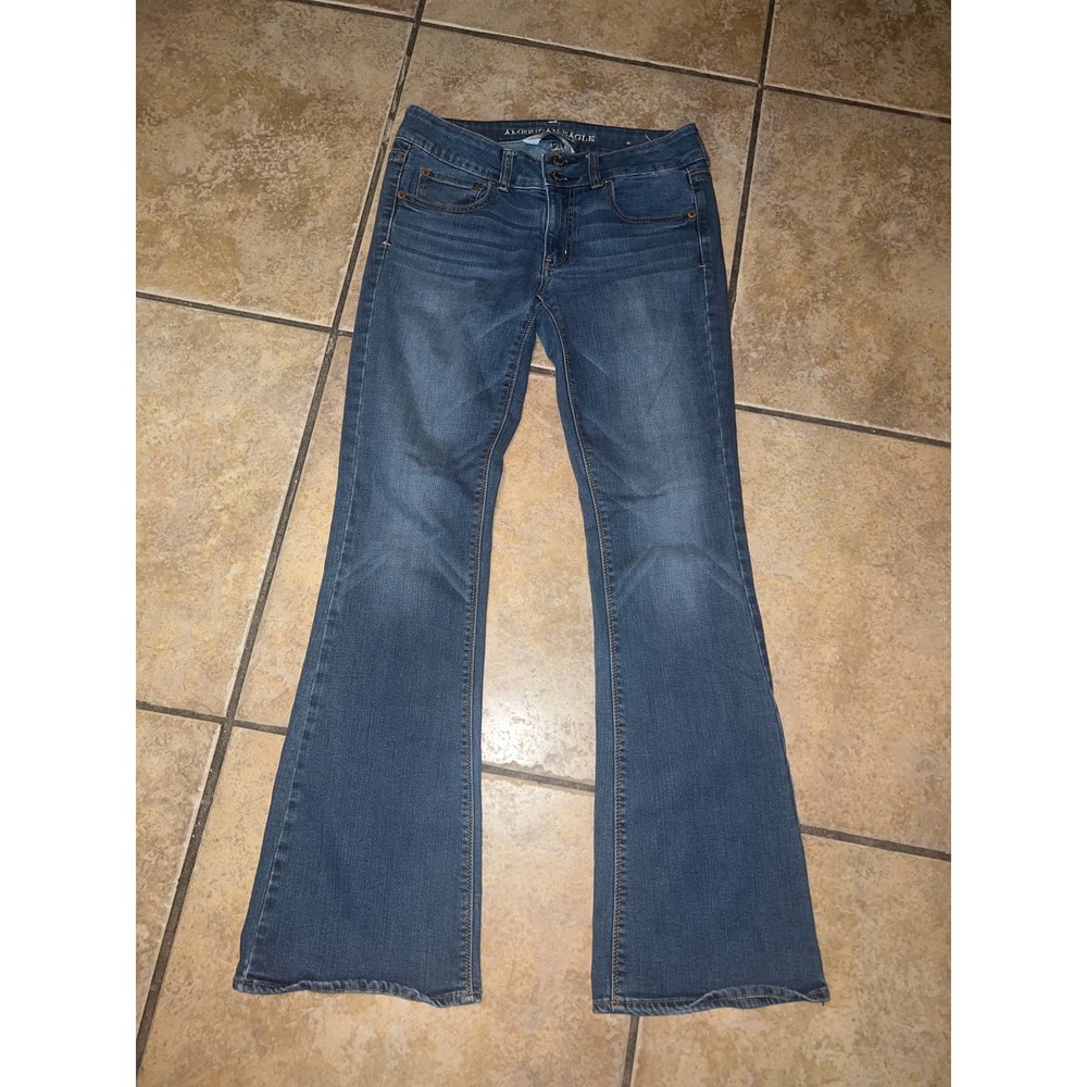 American Eagle Artist Jeans Size 6 - Picture 1 of 3
